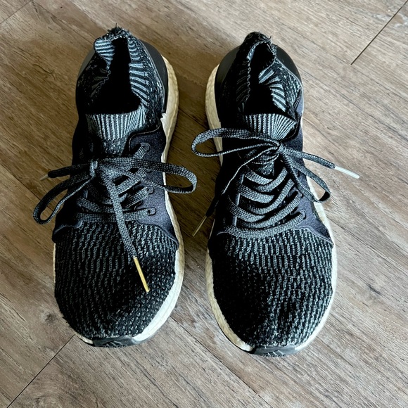 Adidas women’s ultra boost. All black with white soles. Size 8. - Picture 2 of 7